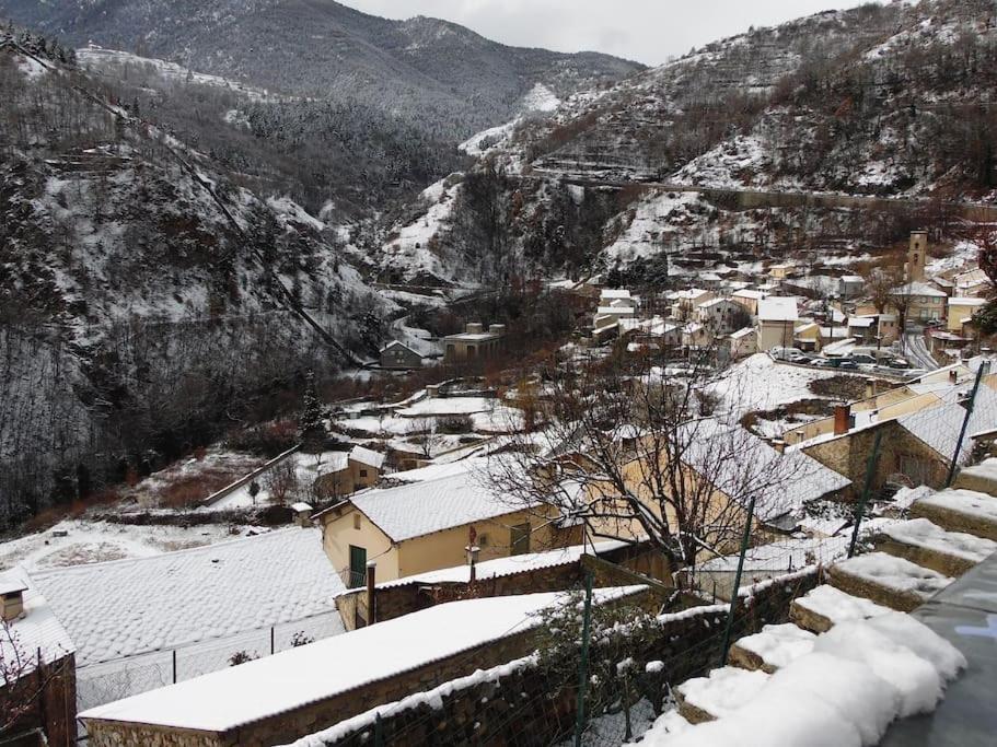 Paisible Maison Dans Les Pyrenees Fontpédrouse 외부 사진