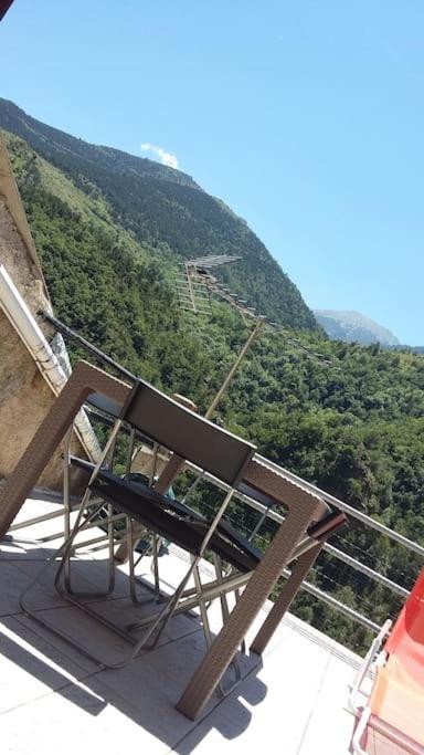 Paisible Maison Dans Les Pyrenees Fontpédrouse 외부 사진